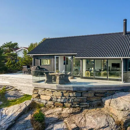 בית נופש Seaside With Ocean View And Sunny Terrace