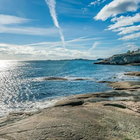 Seaside With Ocean View And Sunny Terrace Semesterbostad Søgne